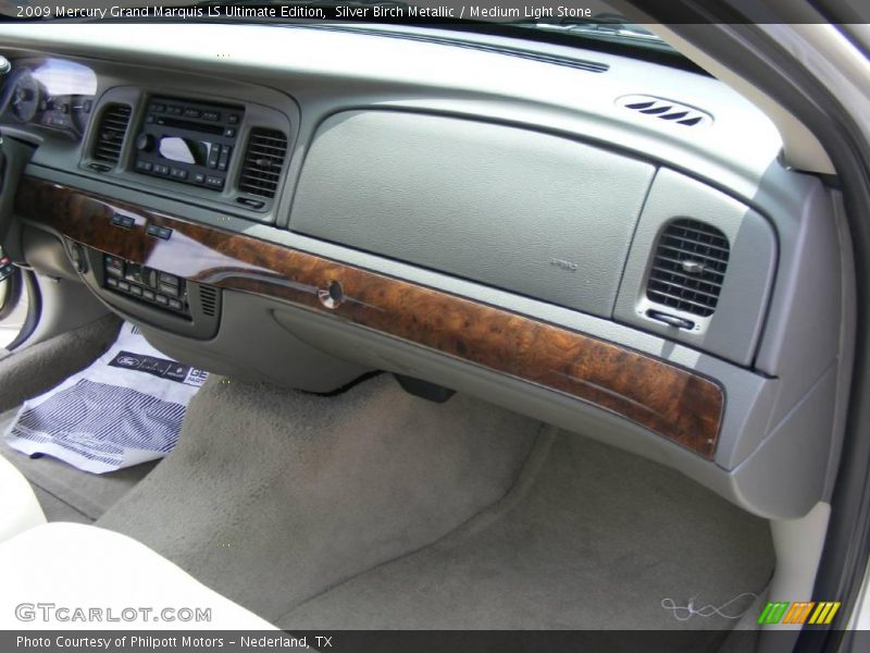 Silver Birch Metallic / Medium Light Stone 2009 Mercury Grand Marquis LS Ultimate Edition