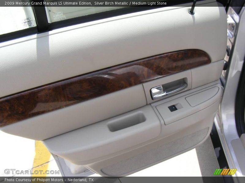 Silver Birch Metallic / Medium Light Stone 2009 Mercury Grand Marquis LS Ultimate Edition