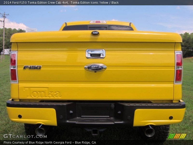 Exhaust of 2014 F150 Tonka Edition Crew Cab 4x4