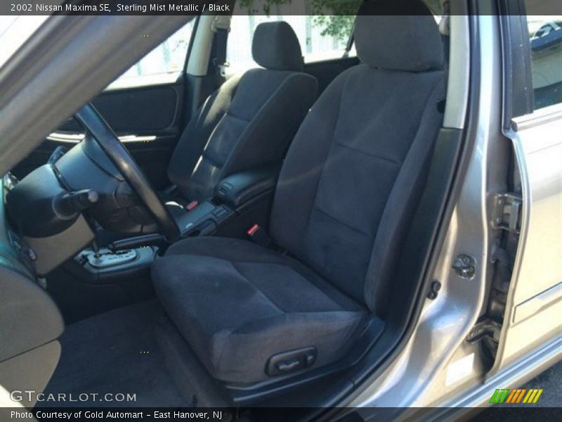 Sterling Mist Metallic / Black 2002 Nissan Maxima SE