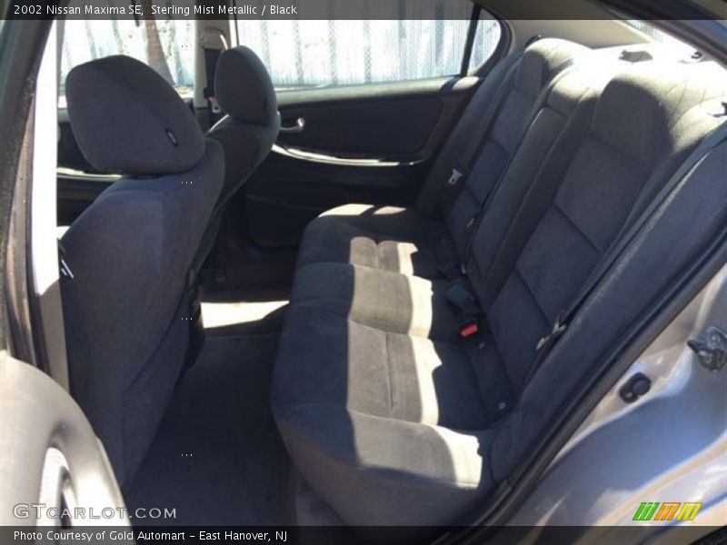 Sterling Mist Metallic / Black 2002 Nissan Maxima SE