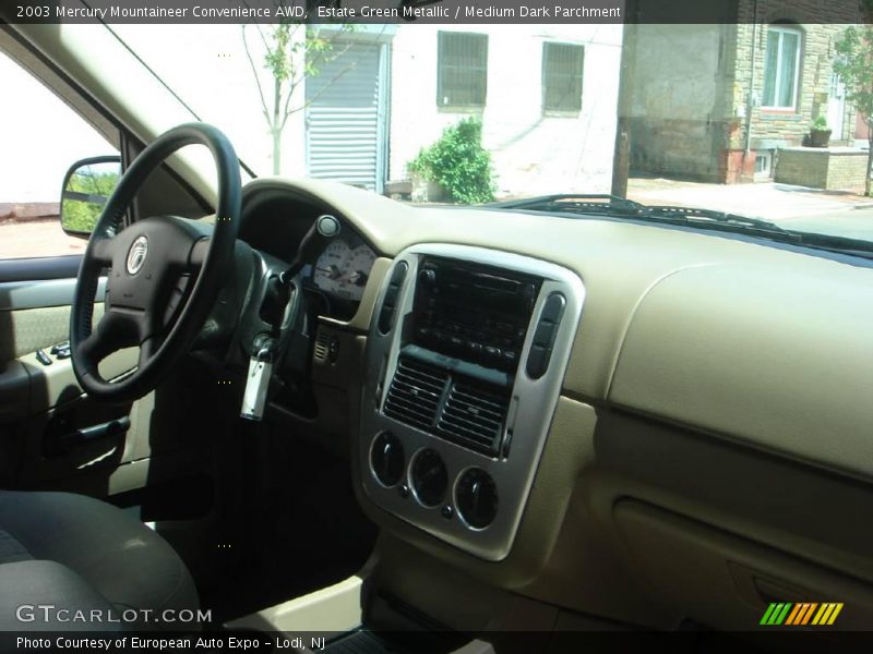 Estate Green Metallic / Medium Dark Parchment 2003 Mercury Mountaineer Convenience AWD