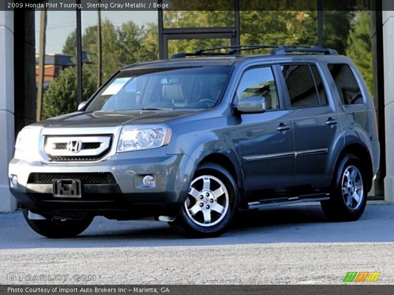 Front 3/4 View of 2009 Pilot Touring