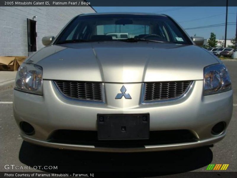 Platinum Pearl / Beige 2005 Mitsubishi Galant ES