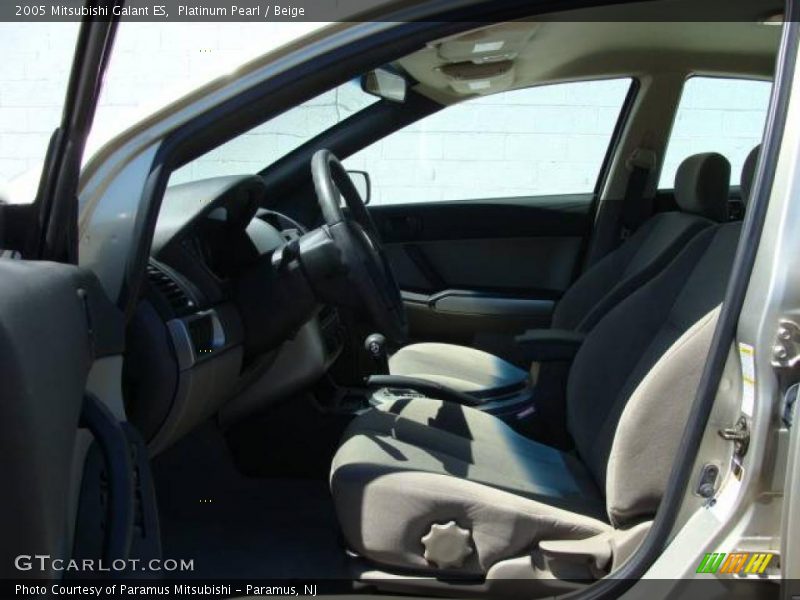 Platinum Pearl / Beige 2005 Mitsubishi Galant ES