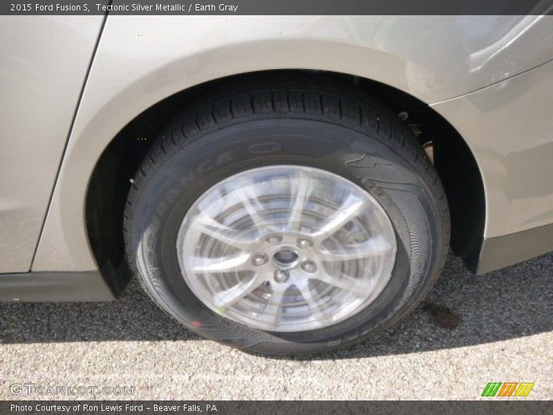 Tectonic Silver Metallic / Earth Gray 2015 Ford Fusion S