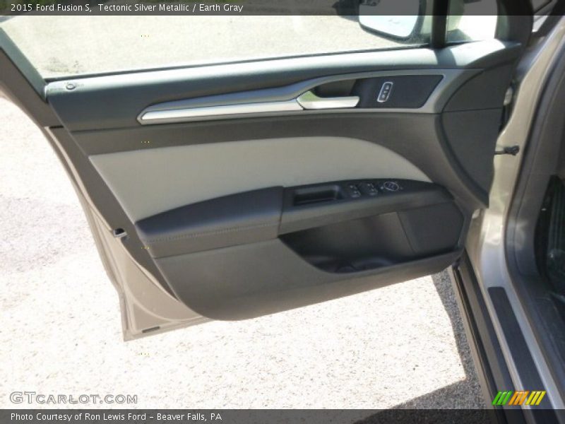 Tectonic Silver Metallic / Earth Gray 2015 Ford Fusion S
