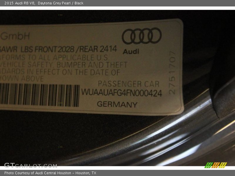 Daytona Grey Pearl / Black 2015 Audi R8 V8