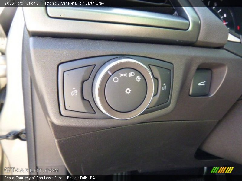 Tectonic Silver Metallic / Earth Gray 2015 Ford Fusion S