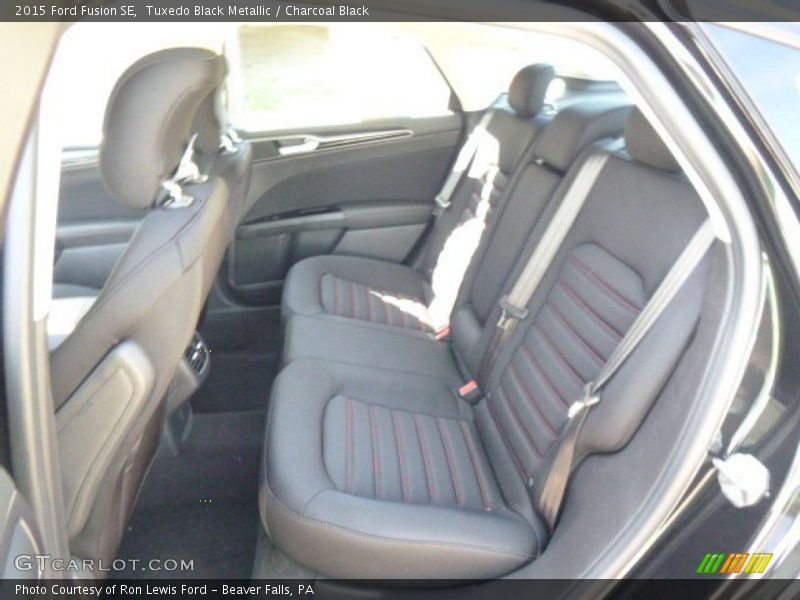 Tuxedo Black Metallic / Charcoal Black 2015 Ford Fusion SE