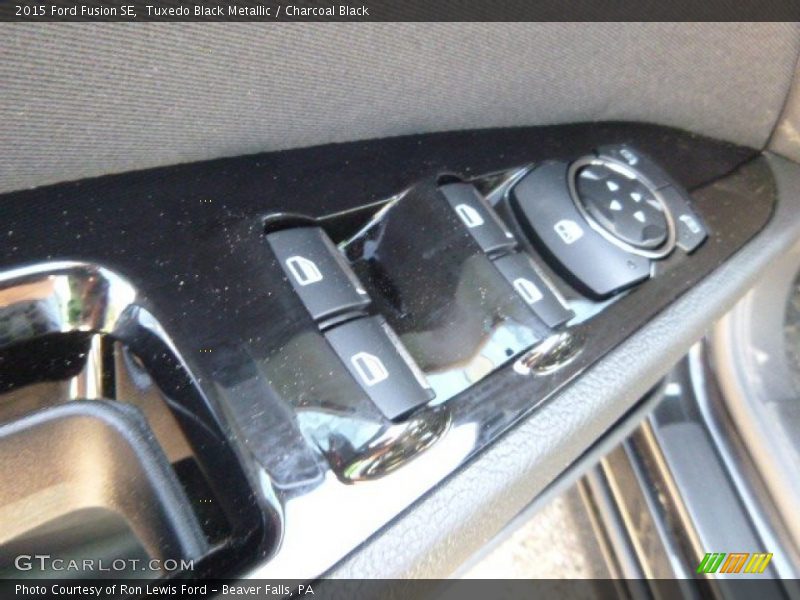 Tuxedo Black Metallic / Charcoal Black 2015 Ford Fusion SE
