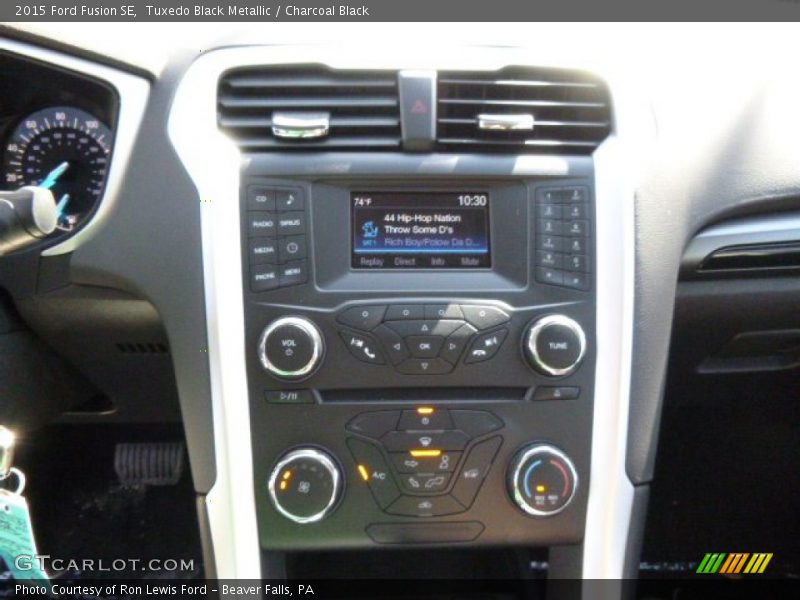 Tuxedo Black Metallic / Charcoal Black 2015 Ford Fusion SE
