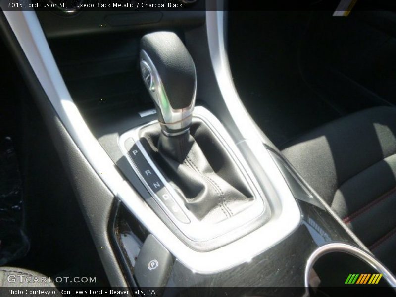 Tuxedo Black Metallic / Charcoal Black 2015 Ford Fusion SE