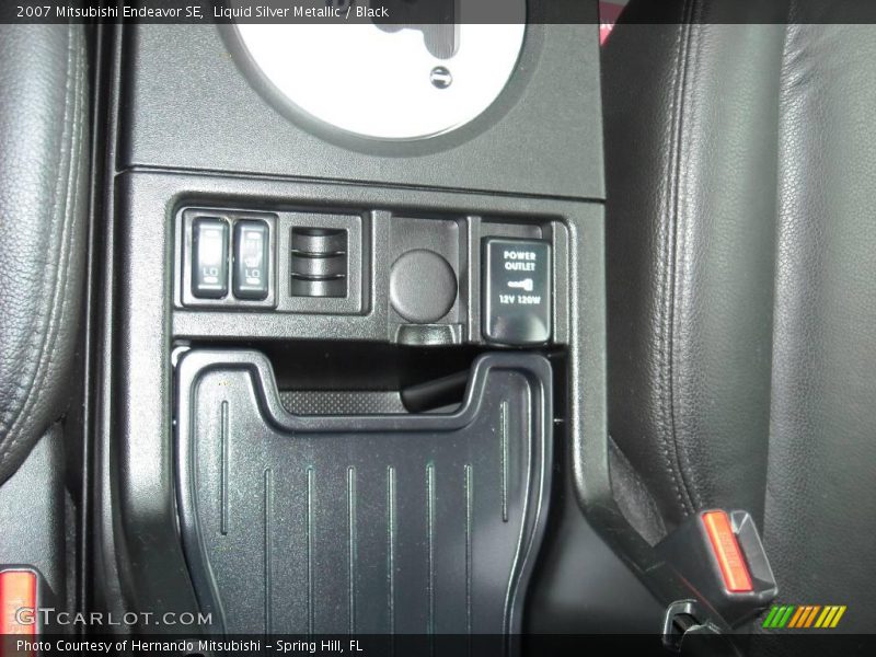 Liquid Silver Metallic / Black 2007 Mitsubishi Endeavor SE