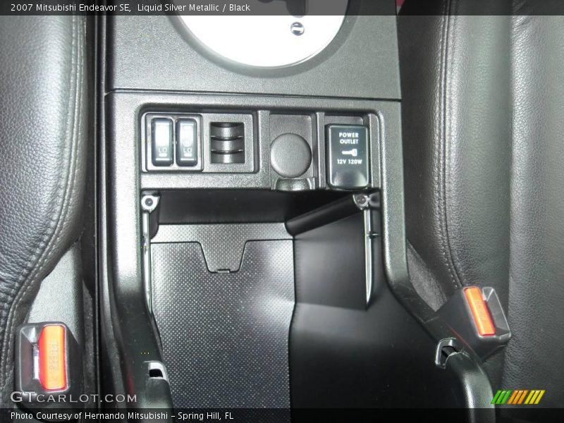 Liquid Silver Metallic / Black 2007 Mitsubishi Endeavor SE