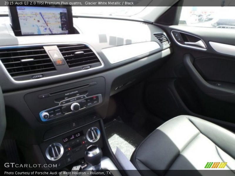 Glacier White Metallic / Black 2015 Audi Q3 2.0 TFSI Premium Plus quattro
