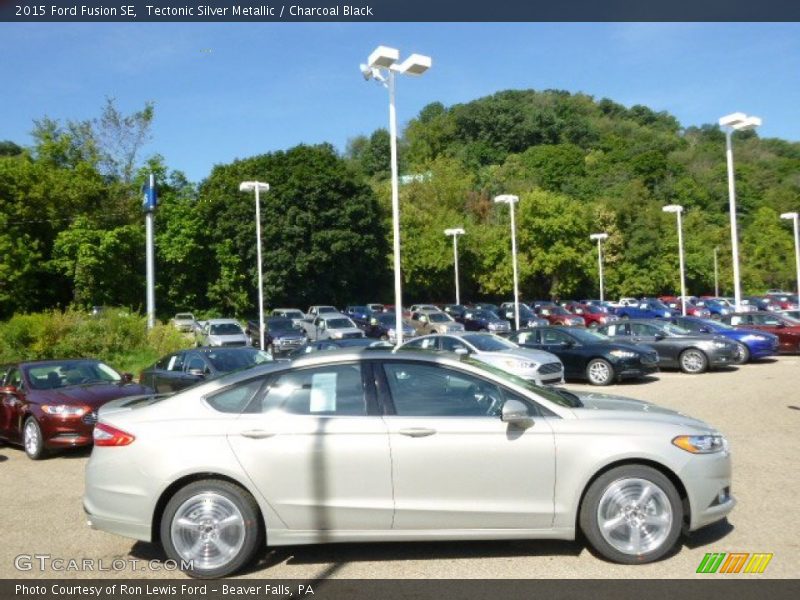 Tectonic Silver Metallic / Charcoal Black 2015 Ford Fusion SE