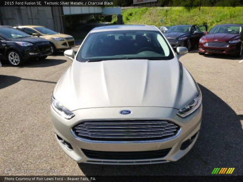 Tectonic Silver Metallic / Charcoal Black 2015 Ford Fusion SE