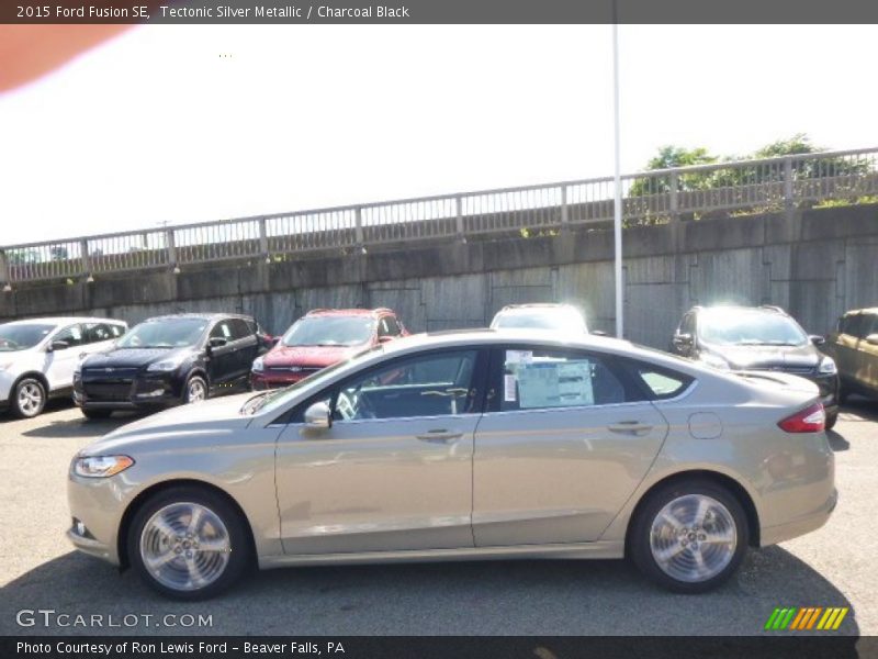 Tectonic Silver Metallic / Charcoal Black 2015 Ford Fusion SE