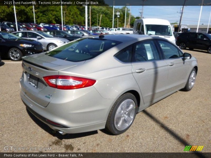 Tectonic Silver Metallic / Charcoal Black 2015 Ford Fusion SE
