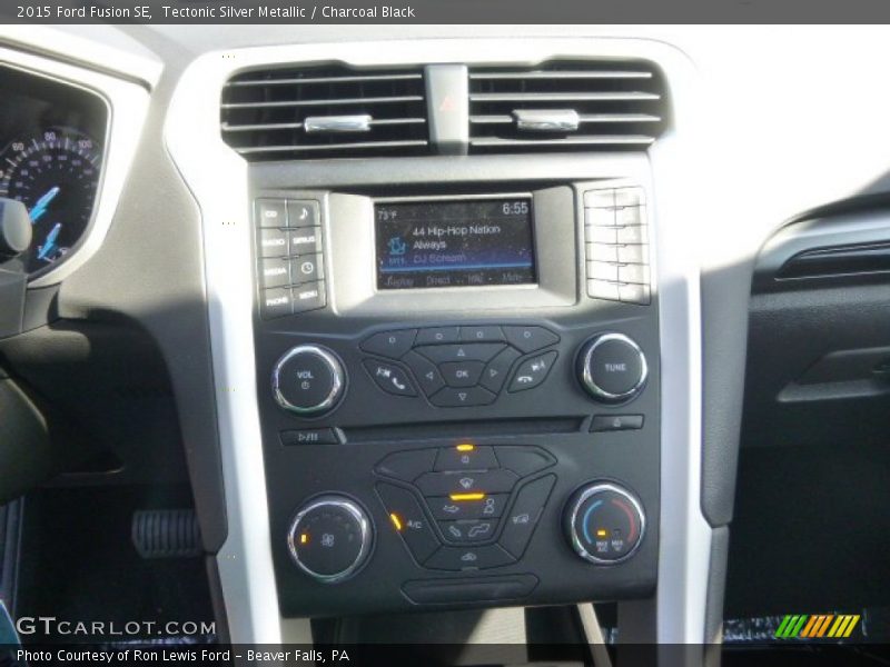 Tectonic Silver Metallic / Charcoal Black 2015 Ford Fusion SE