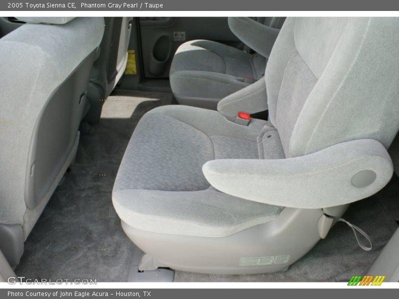 Phantom Gray Pearl / Taupe 2005 Toyota Sienna CE