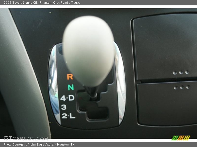 Phantom Gray Pearl / Taupe 2005 Toyota Sienna CE