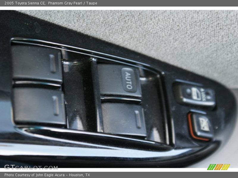 Phantom Gray Pearl / Taupe 2005 Toyota Sienna CE