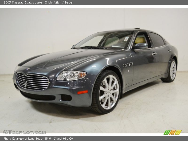 Grigio Alfieri / Beige 2005 Maserati Quattroporte