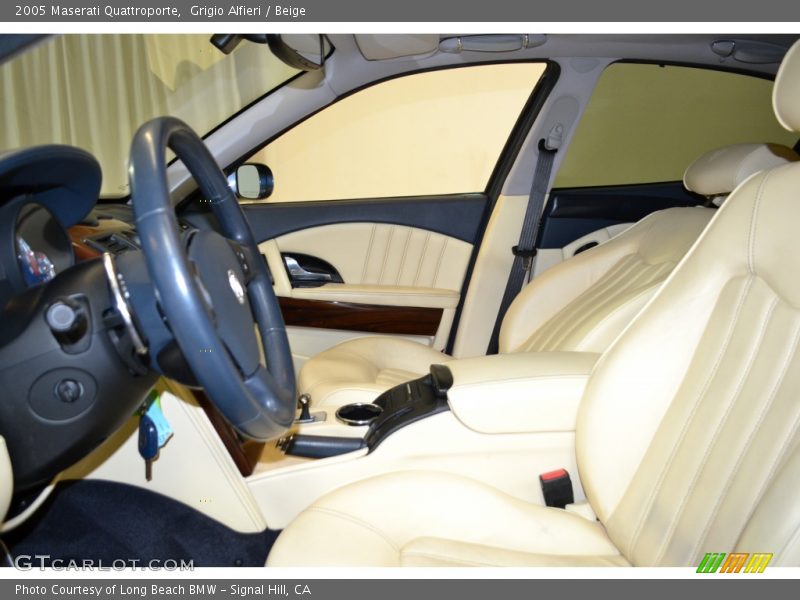 Grigio Alfieri / Beige 2005 Maserati Quattroporte