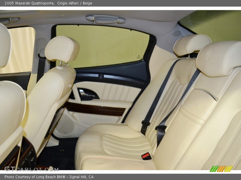 Grigio Alfieri / Beige 2005 Maserati Quattroporte