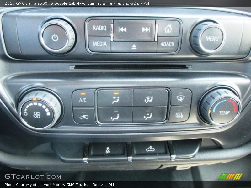 Controls of 2015 Sierra 2500HD Double Cab 4x4