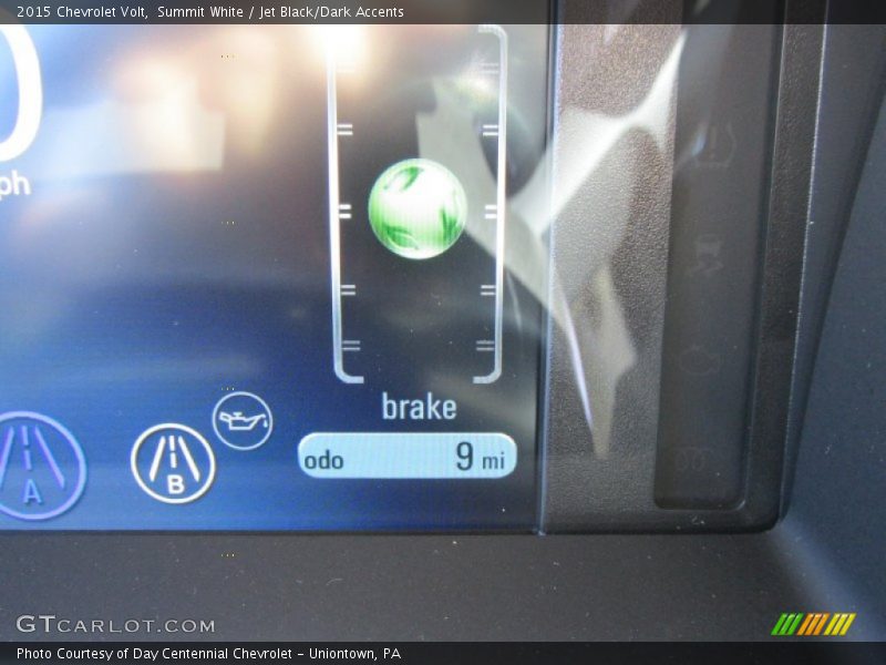 Summit White / Jet Black/Dark Accents 2015 Chevrolet Volt