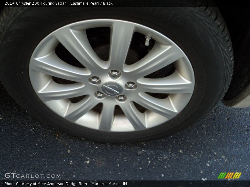Cashmere Pearl / Black 2014 Chrysler 200 Touring Sedan