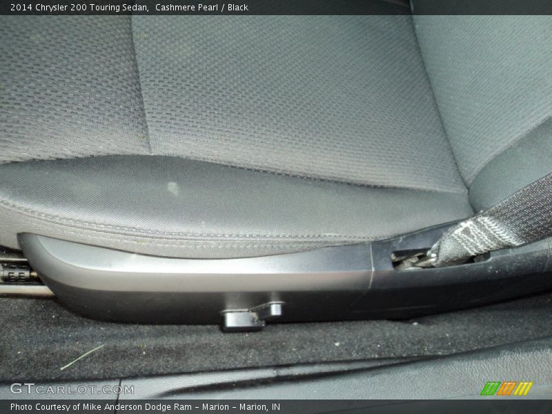 Cashmere Pearl / Black 2014 Chrysler 200 Touring Sedan