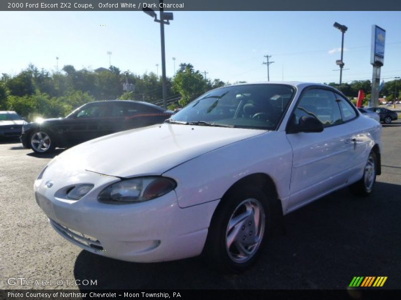 Oxford White / Dark Charcoal 2000 Ford Escort ZX2 Coupe