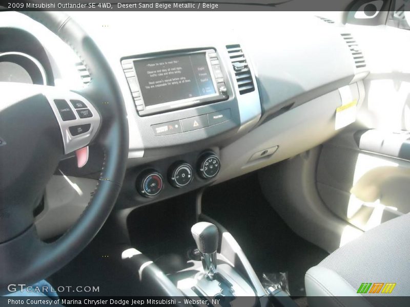 Desert Sand Beige Metallic / Beige 2009 Mitsubishi Outlander SE 4WD
