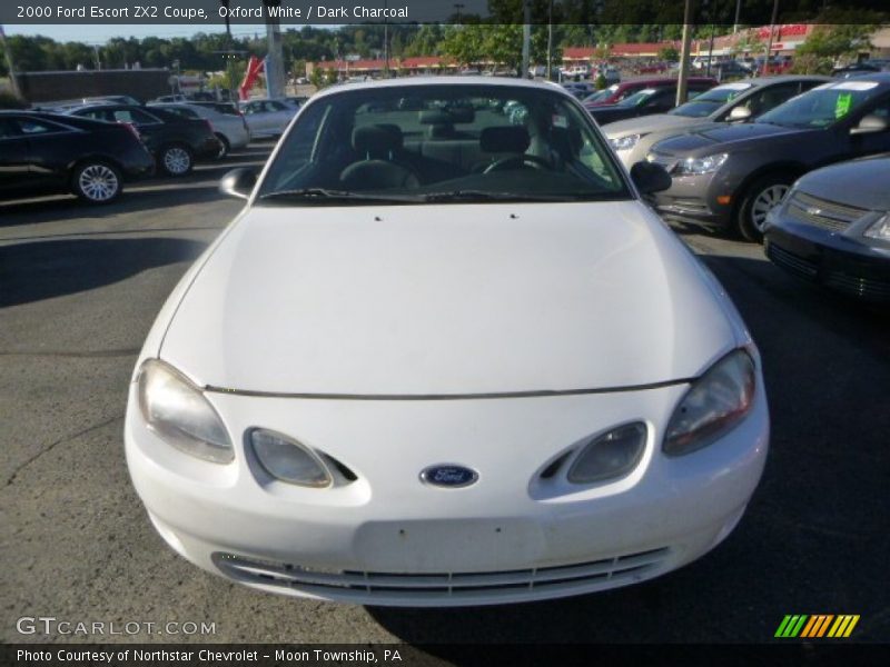 Oxford White / Dark Charcoal 2000 Ford Escort ZX2 Coupe