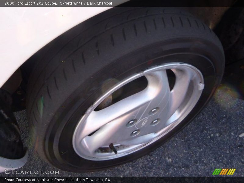 Oxford White / Dark Charcoal 2000 Ford Escort ZX2 Coupe
