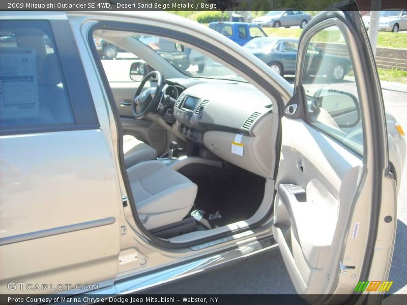 Desert Sand Beige Metallic / Beige 2009 Mitsubishi Outlander SE 4WD