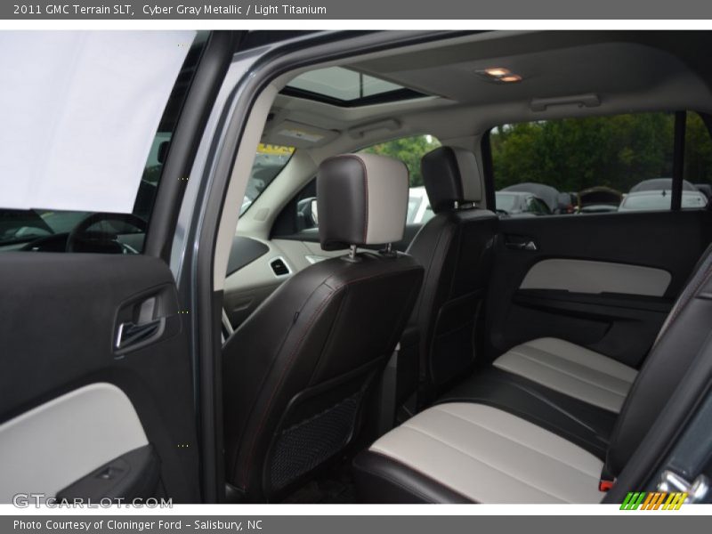 Cyber Gray Metallic / Light Titanium 2011 GMC Terrain SLT