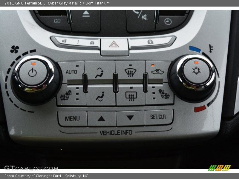 Cyber Gray Metallic / Light Titanium 2011 GMC Terrain SLT