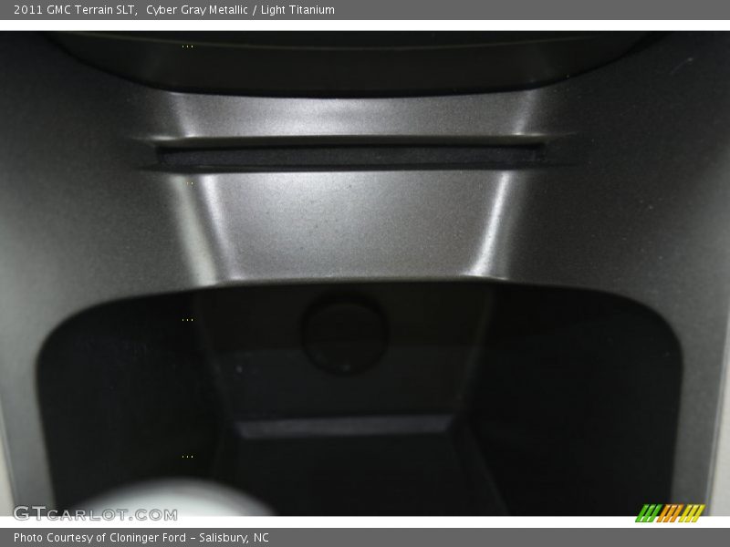 Cyber Gray Metallic / Light Titanium 2011 GMC Terrain SLT