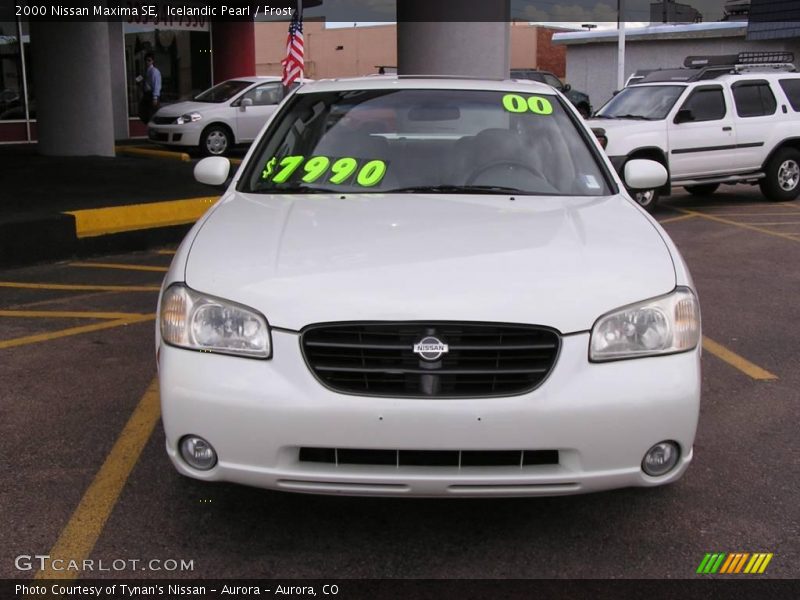 Icelandic Pearl / Frost 2000 Nissan Maxima SE