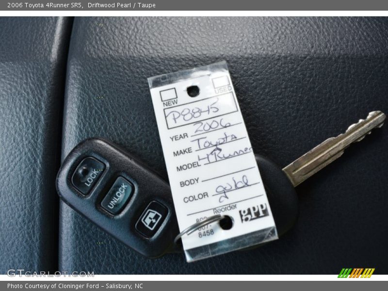 Driftwood Pearl / Taupe 2006 Toyota 4Runner SR5