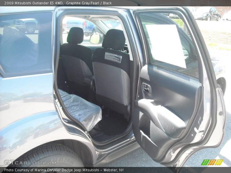 Graphite Gray Pearl / Black 2009 Mitsubishi Outlander ES 4WD