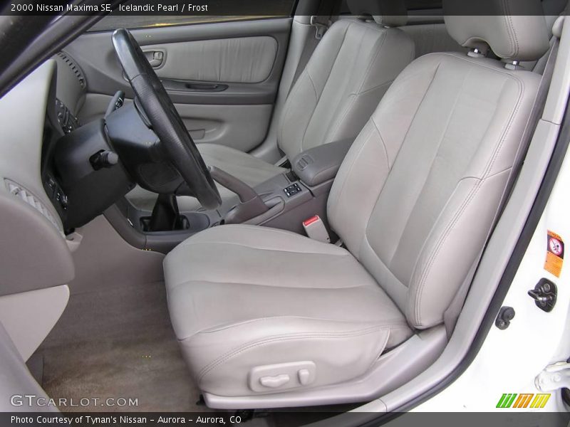 Icelandic Pearl / Frost 2000 Nissan Maxima SE