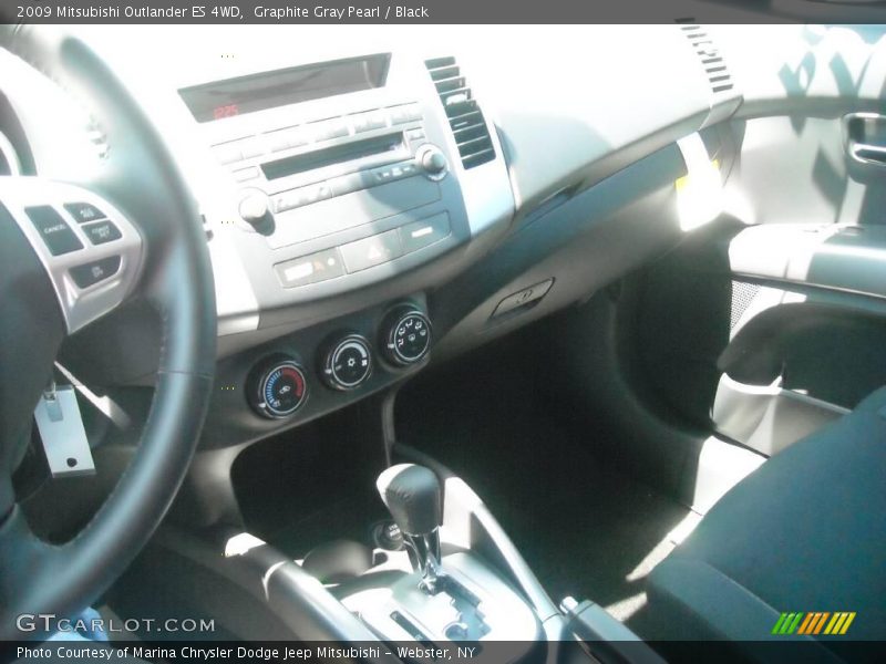 Graphite Gray Pearl / Black 2009 Mitsubishi Outlander ES 4WD