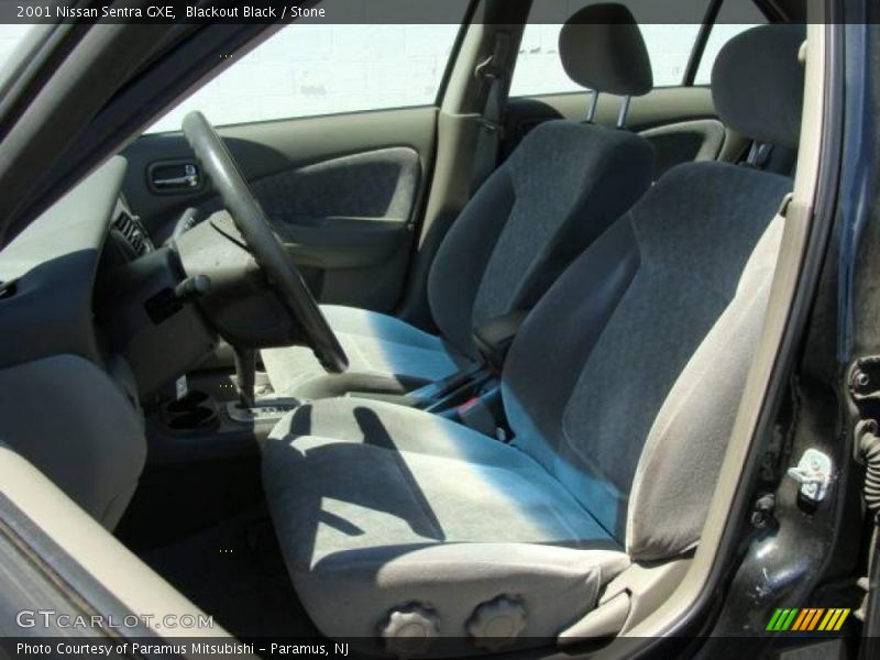 Blackout Black / Stone 2001 Nissan Sentra GXE