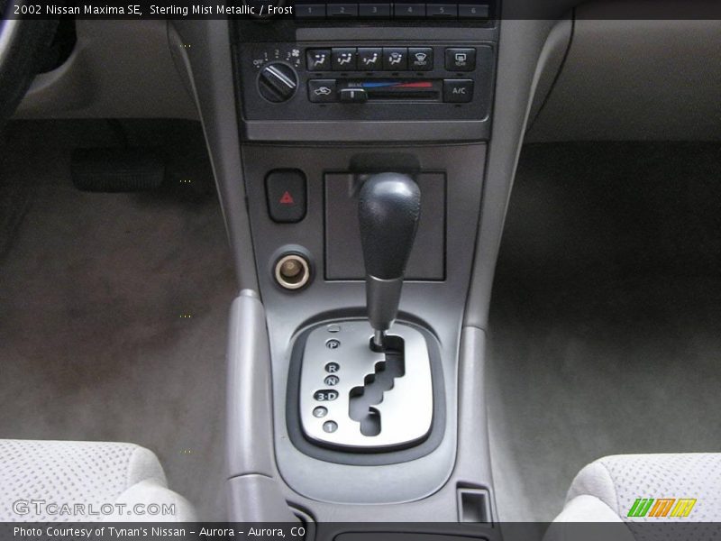 Sterling Mist Metallic / Frost 2002 Nissan Maxima SE